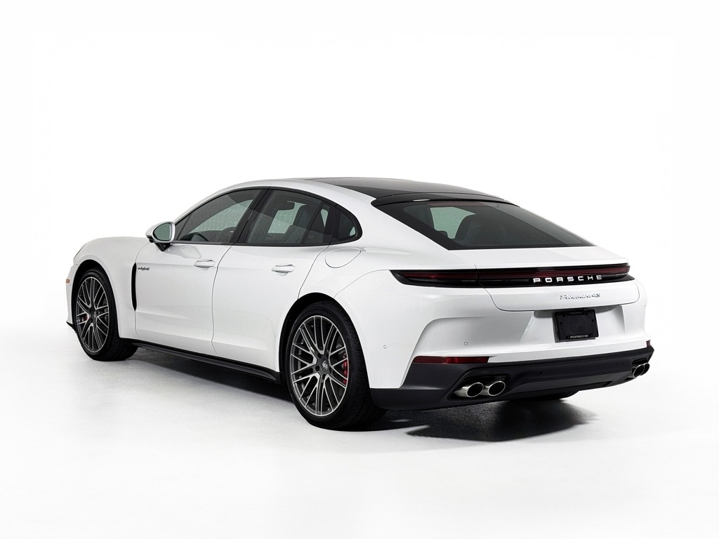2025 Porsche Panamera 4 Hybrid